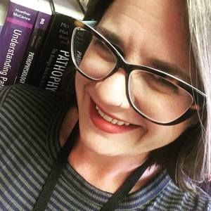 Meet your Posher, Lorrie